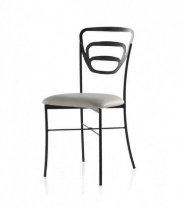 Silla de forja con respaldo moderno